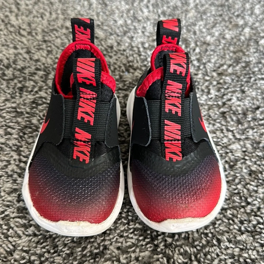 Baby Nike Flex Runner Size 4 Easy On Slip On